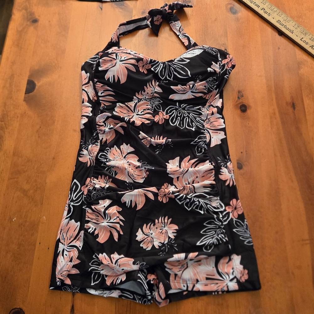Amazon Tummy Control One Piece Swimsuit Boy Short Floral Print Sz XL *Runs Small
